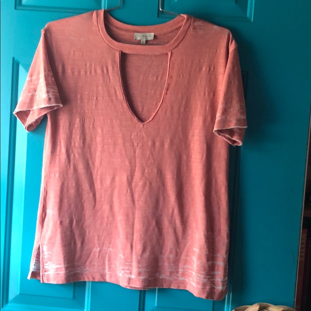 Women’s short sleeve shirt